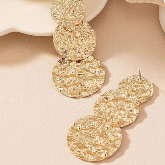 Circle Luxe Earrings – Timeless Style, Effortless Shine - Picture 7 of 7